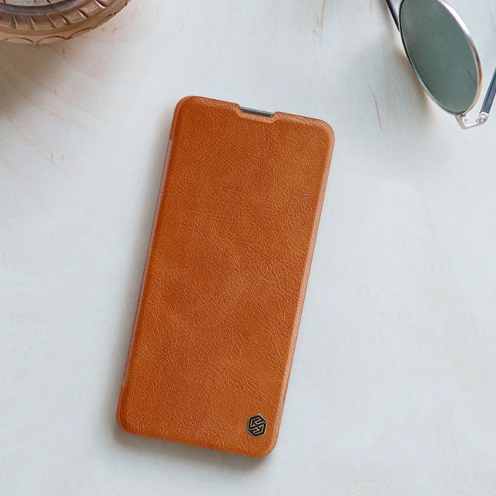 Nillkin Qin Case etui do Xiaomi Redmi Note 11 Pro+ (China) / Redmi Note 11 Pro (China) / Mi11i HyperCharge osłona na aparat kabura pokrowiec obudowa z klapką brązowy