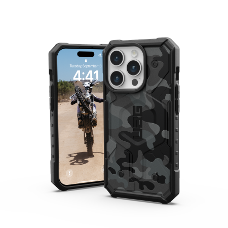 Etui UAG Pathfinder - obudowa ochronna do iPhone 15 Pro (midnight camo) Case