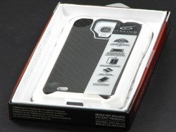 Etui Pokrowiec Samsung Galaxy S4 I9500 ITSKINS Atom Sheen Carbon Biały