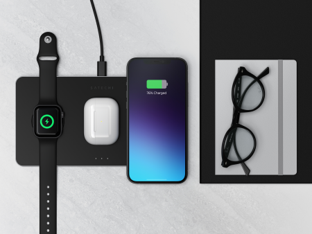 Satechi Trio Wireless Charging Pad - magnetyczna ładowarka bezprzewodowa do trzech urządzeń (AppleWatch 2,5W, AirPods 5W, Qi 7,5W)